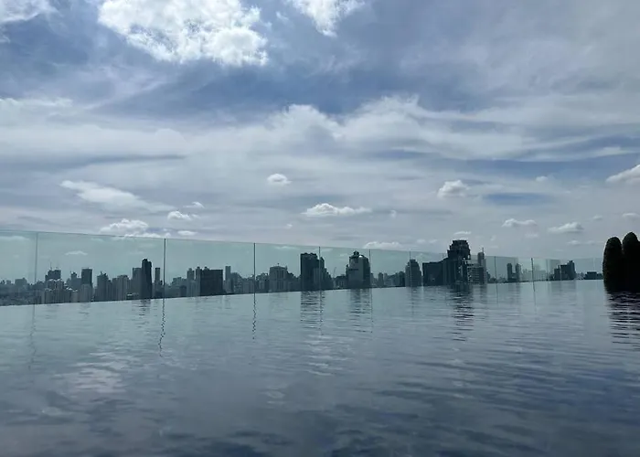 S42 Wyndham Garden Sukhumvit Bts Ekkamai Gym Swim Bangkok