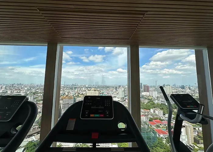 S42 Wyndham Garden Sukhumvit Bts Ekkamai Gym Swim Bangkok