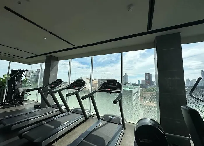 S42 Wyndham Garden Sukhumvit Bts Ekkamai Gym Swim