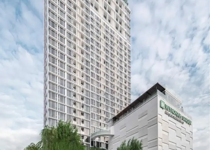 S42 Wyndham Garden Sukhumvit Bts Ekkamai Gym Swim *
